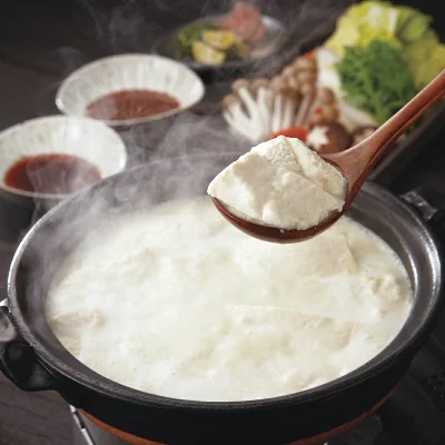 【日本三大美肌の湯 嬉野温泉名物 温泉湯豆腐AG3（3～5名様分） 佐賀県産大豆使用】豆腐ギフト 食べ物 観光地応援 鍋 鍋セット 母の日 遅れてごめんね 父の日 お中元 敬老の日 お歳暮 ご当地グルメ 高級 帰省暮 ローカロリー