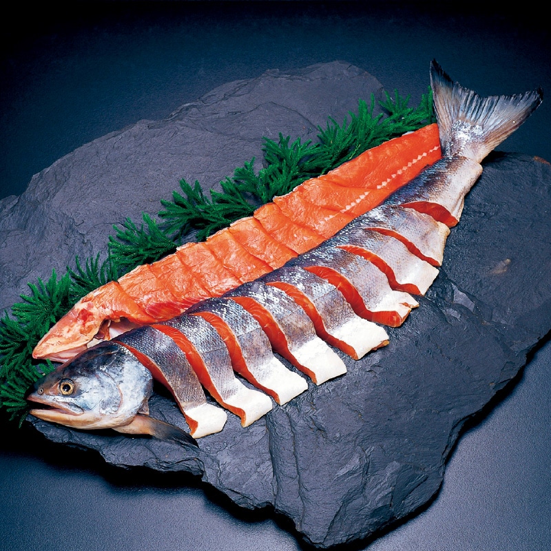 ＜お歳暮＞新巻鮭姿切身（４分割）