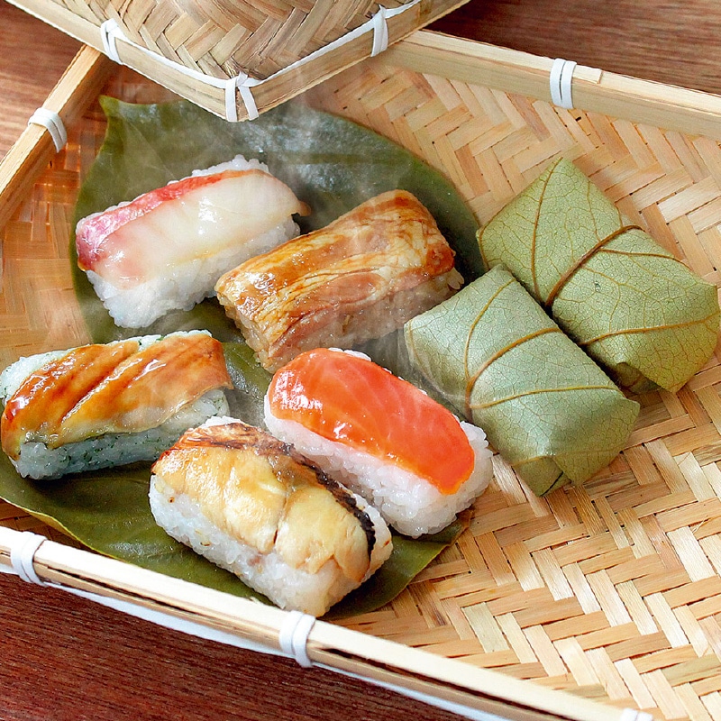 ＜お歳暮＞＜ゐざさ＞蒸し柿の葉寿司５種１５個入