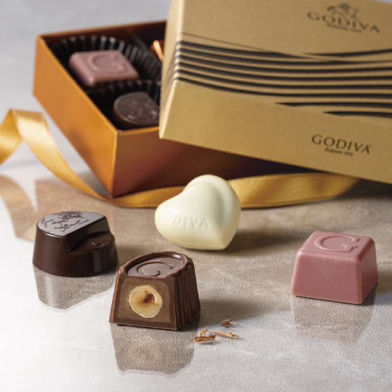 ＜バレンタイン＞＜ゴディバ＞ハート　オブ　ゴールドコレクション　６個入